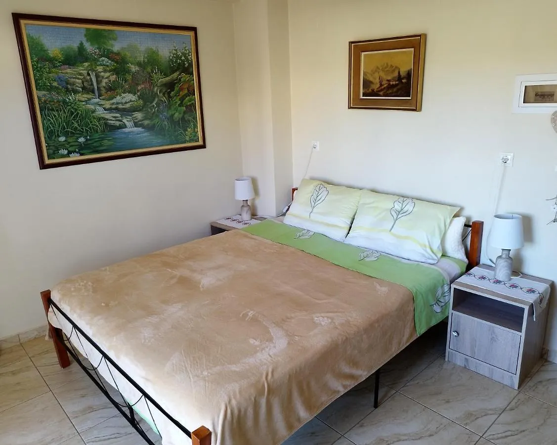 Hotel Mom'S Cozy Corner Candia 0*,  Grecia